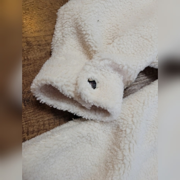 Only 'Deena' shacket - Picture 5 of 15